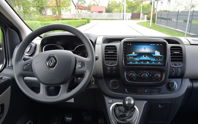Renault Trafic cena 91900 przebieg: 89000, rok produkcji 2017 z Kielce małe 191